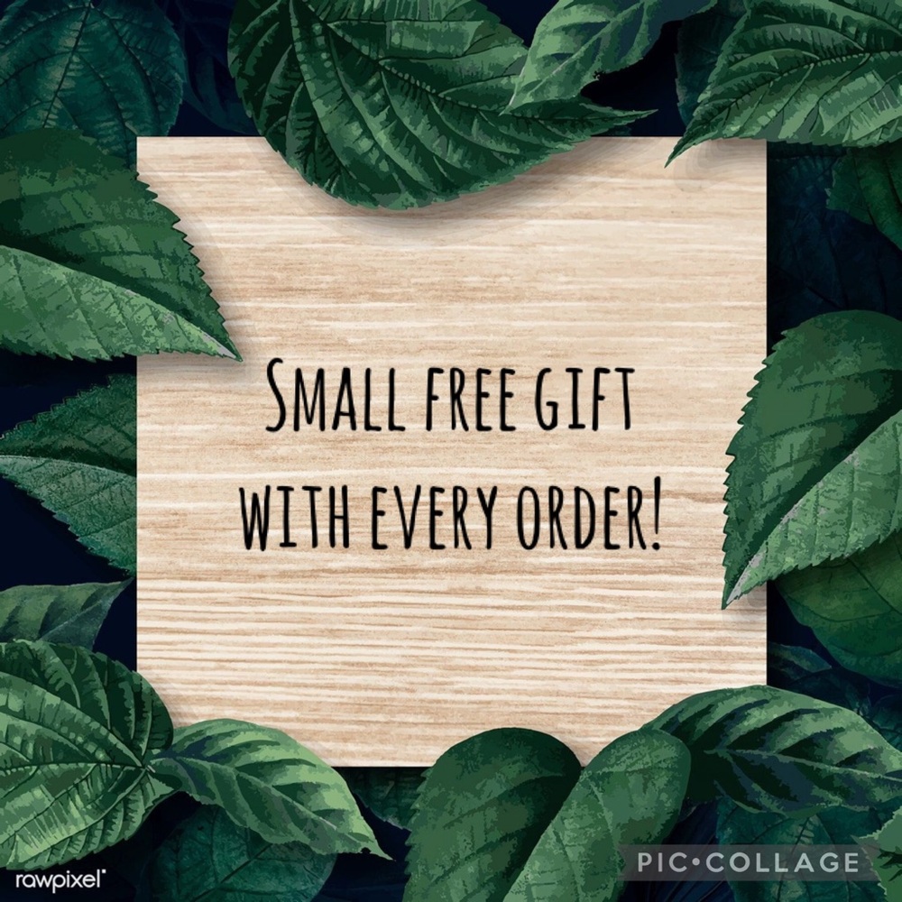 RANDOMIZED SMALL FREE GIFT WITH EVERY ORDER